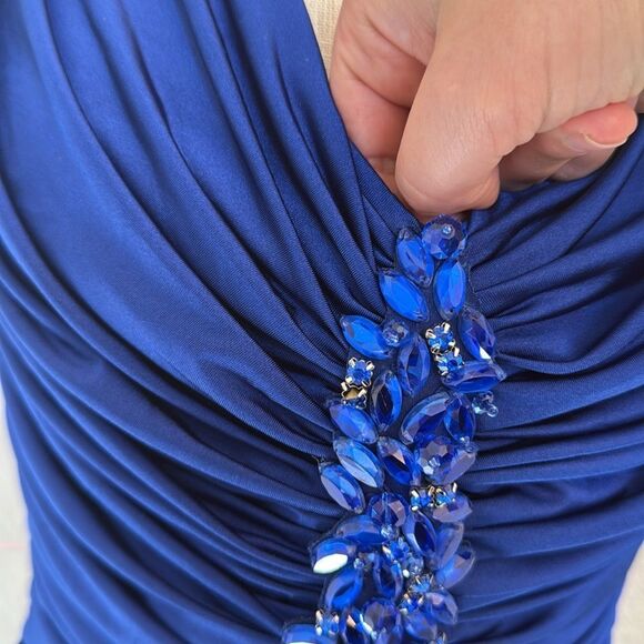 Tadashi Shoji rouched embellished cocktail dress - Picture 11 of 15